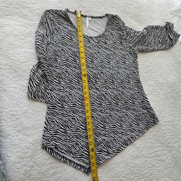 Lulu-b top - Picture 6 of 9